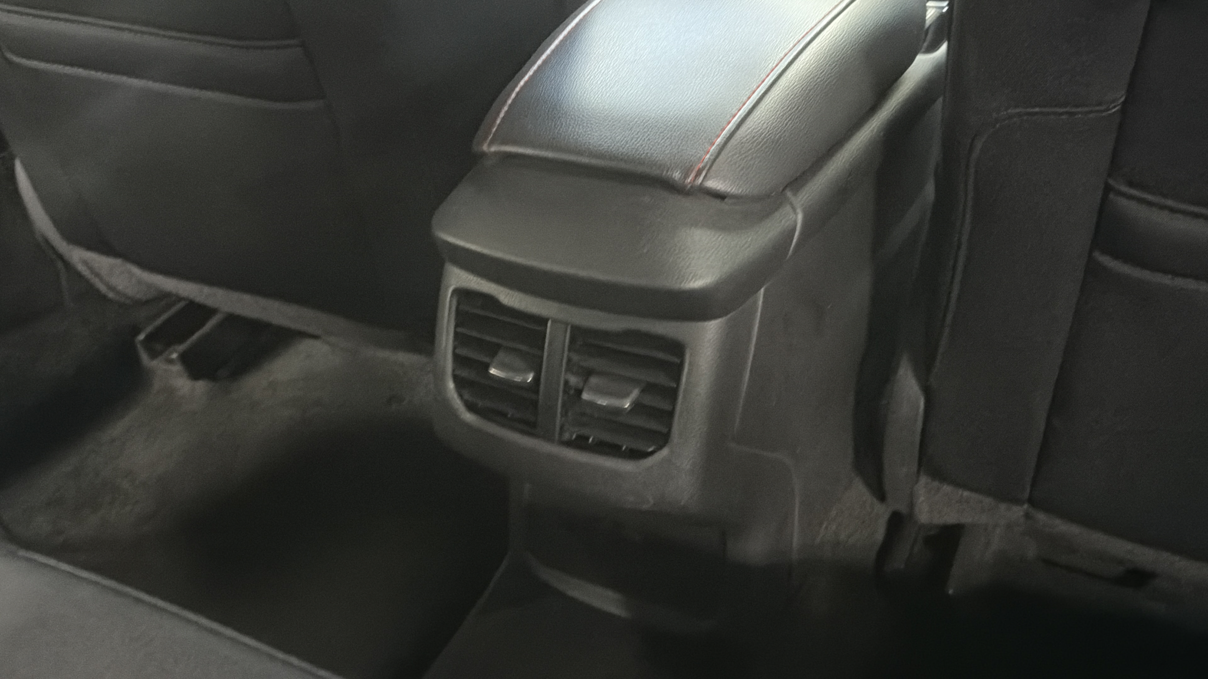 Used 2014 Ford Fusion SE FWD image 28