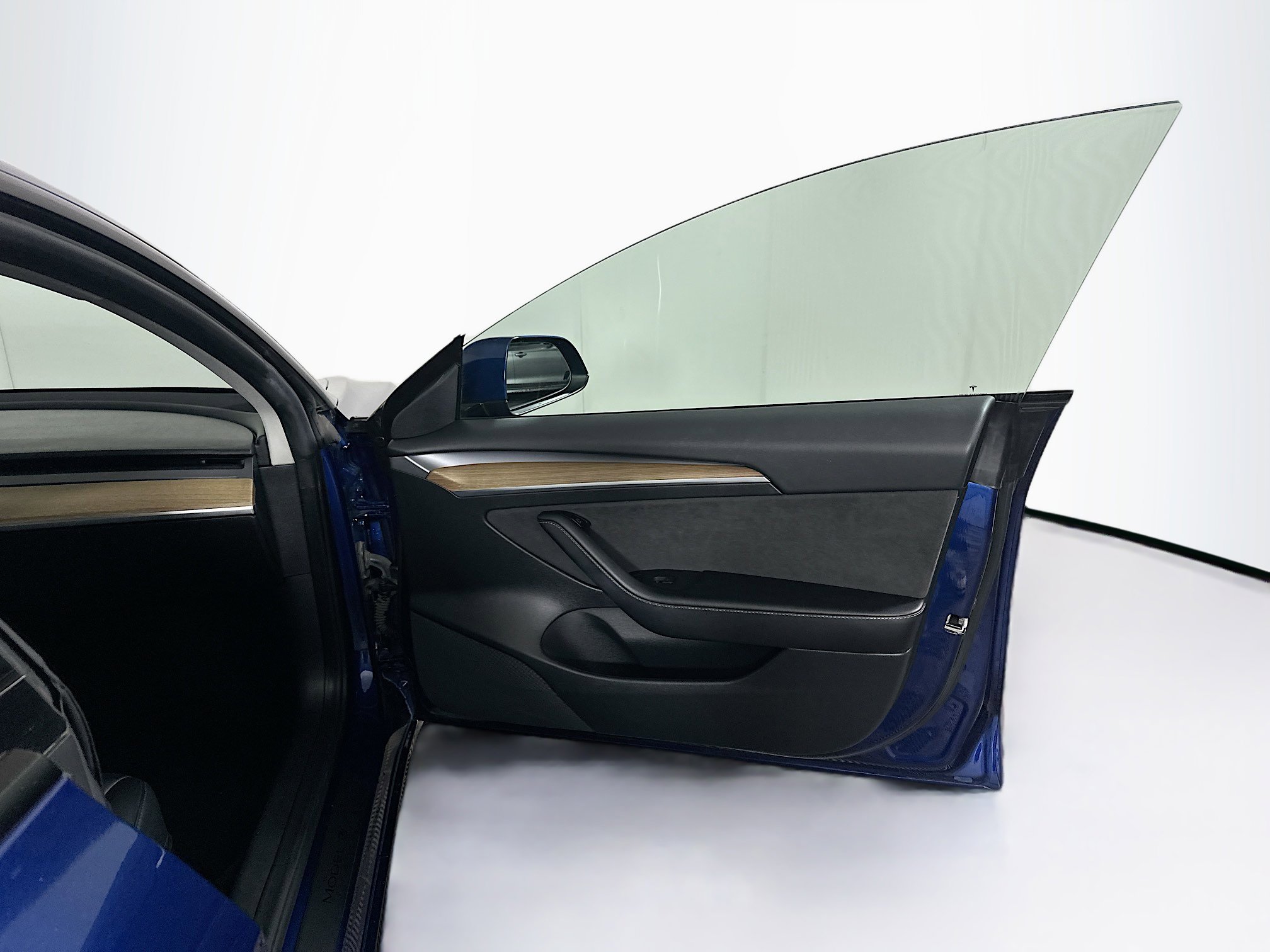 Used 2021 Tesla Model 3 Standard Range Plus image 34