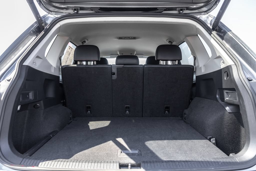 Certified 2024 Volkswagen Tiguan Wolfsburg Edition AWD/4WD image 29
