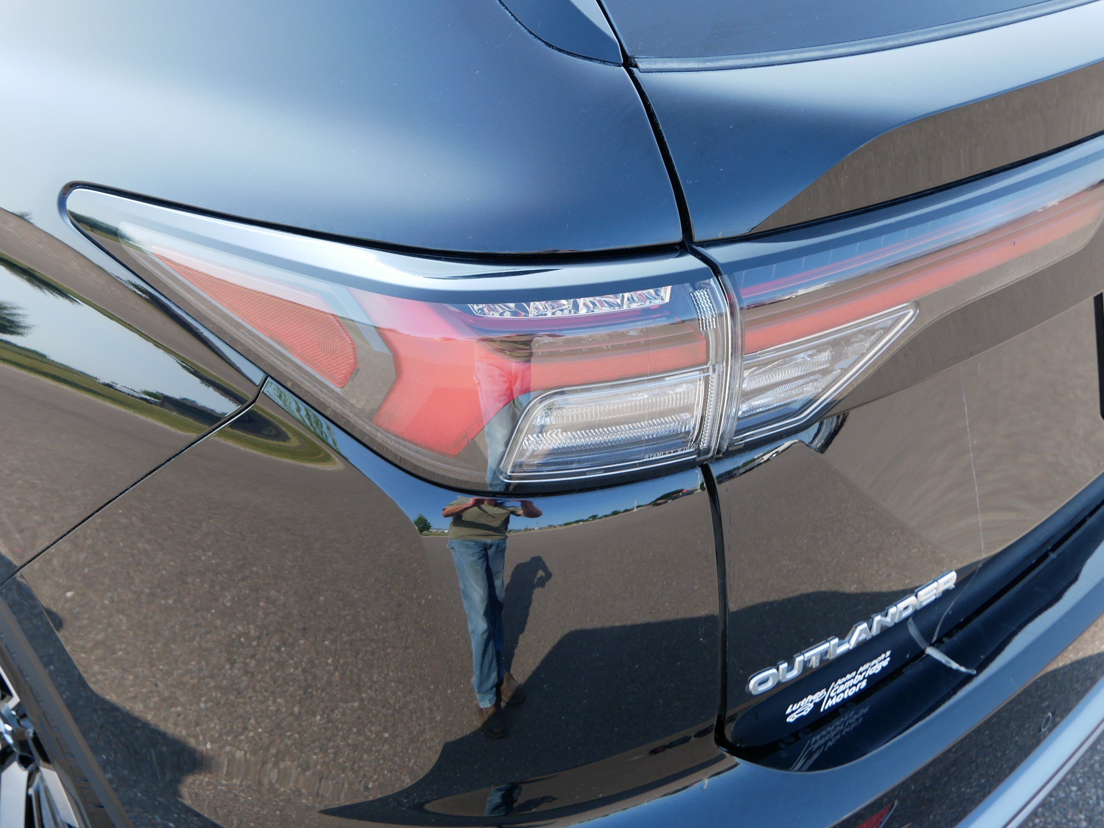 Used 2025 Mitsubishi Outlander SE AWD/4WD image 17