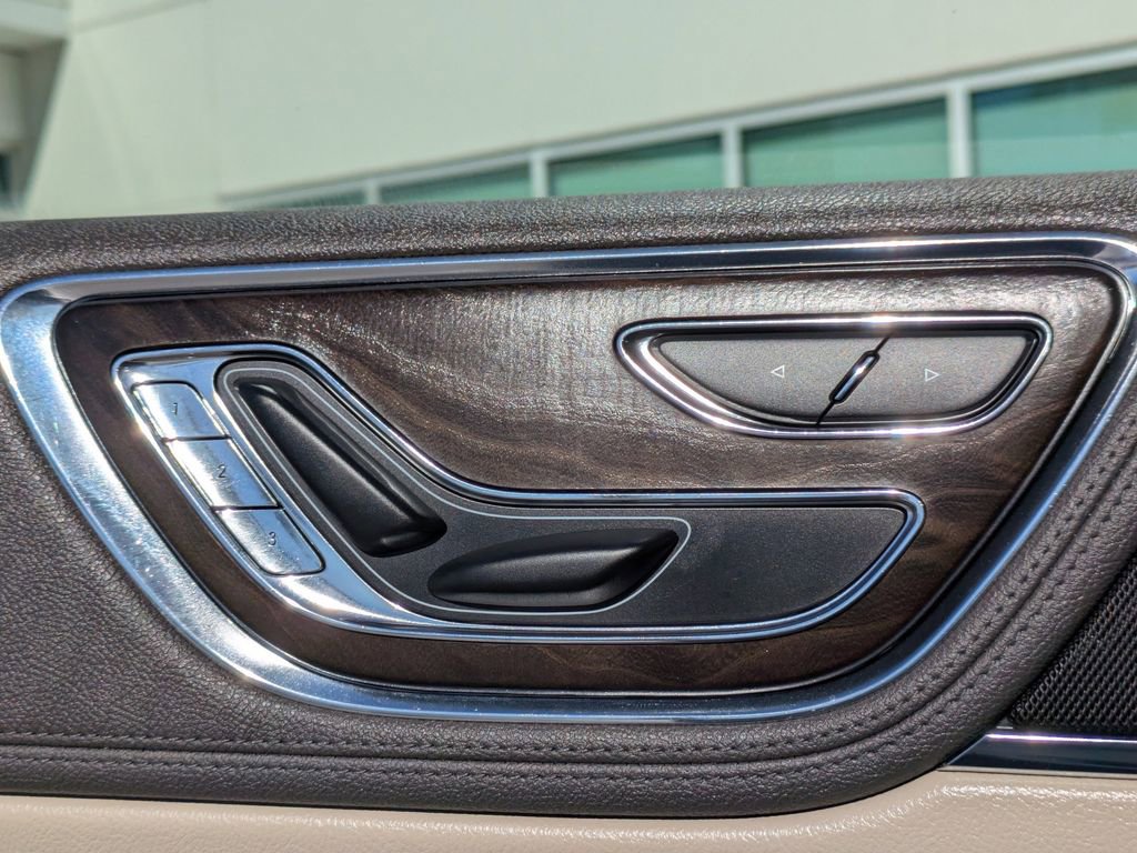 Certified 2020 Lincoln Continental Standard image 19