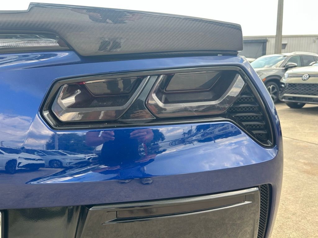 Used 2018 Chevrolet Corvette Stingray Coupe w/ 1LT image 53