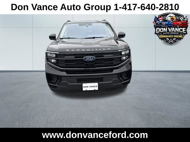 Used 2025 Ford Expedition Active image 8