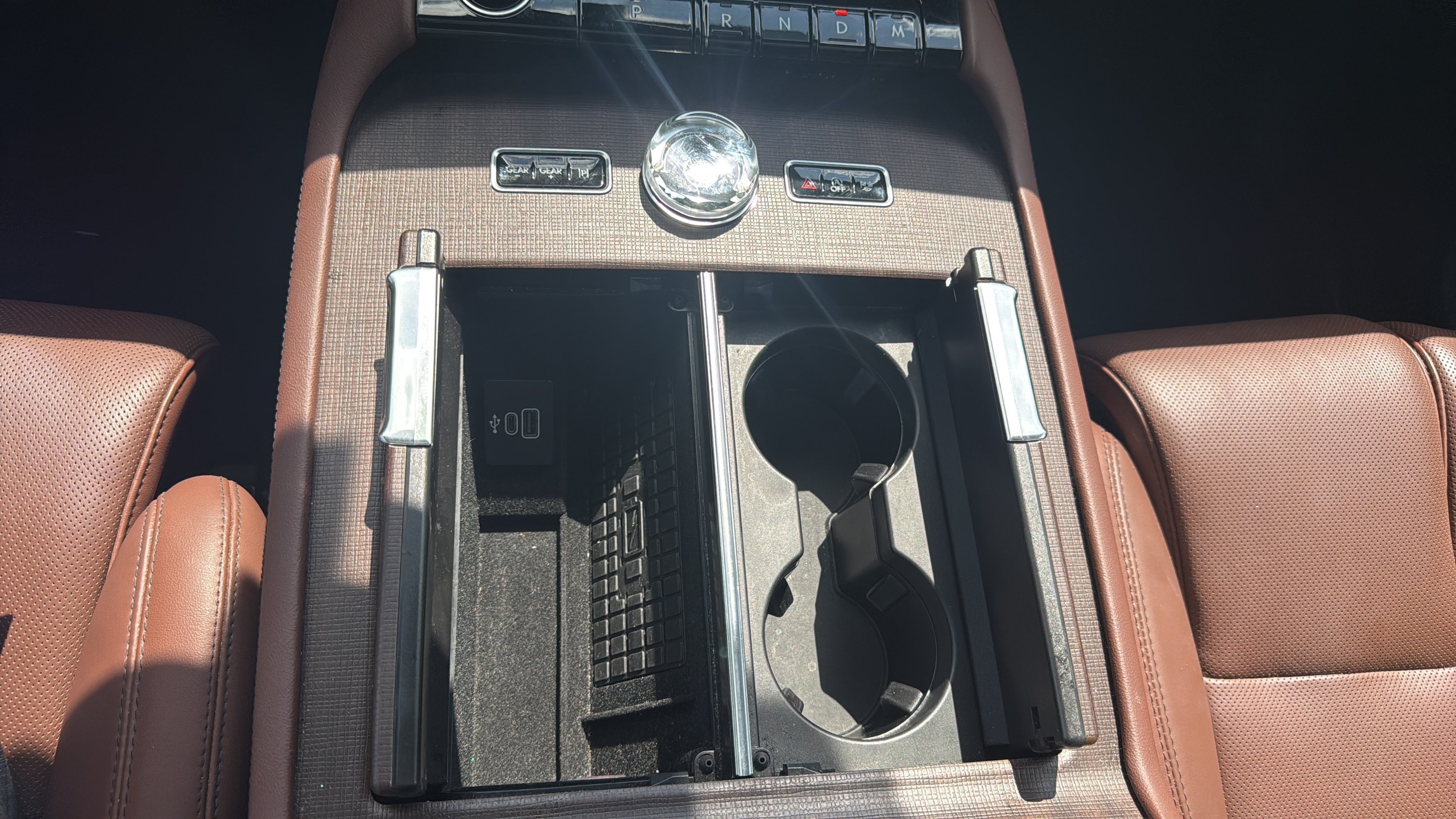 Used 2025 Lincoln Navigator Reserve AWD/4WD image 19
