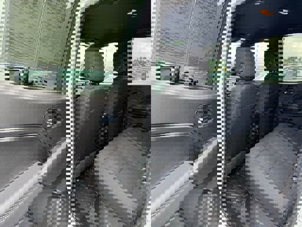 Used 2024 GMC Canyon Elevation w/ Convenience Package image 38