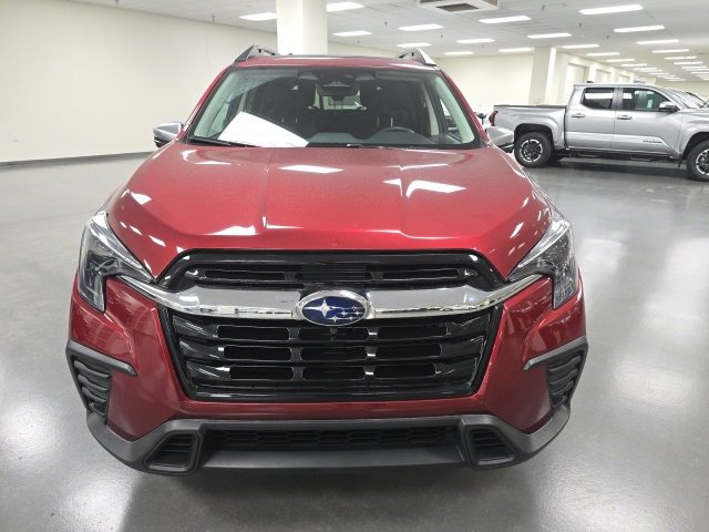 Used 2023 Subaru Ascent Limited w/ Technology Package image 2