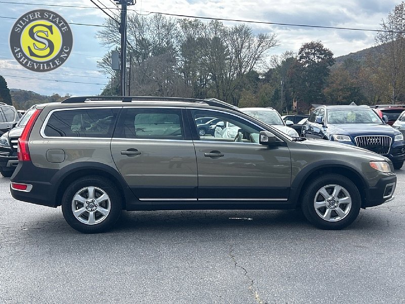 Used 2011 Volvo XC70 3.2 image 8