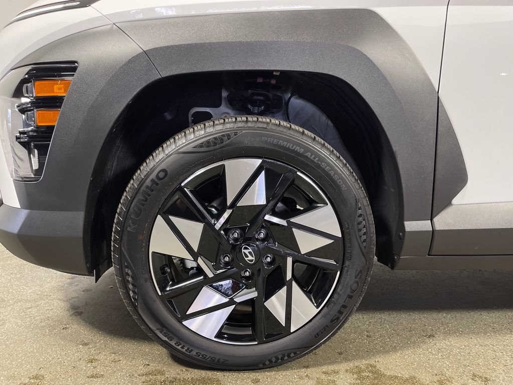 Certified 2025 Hyundai Kona SEL AWD/4WD image 11