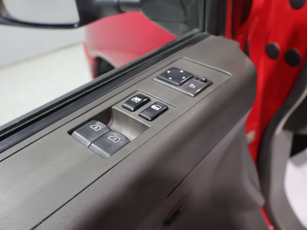 Used 2006 Nissan Titan SE AWD/4WD image 14
