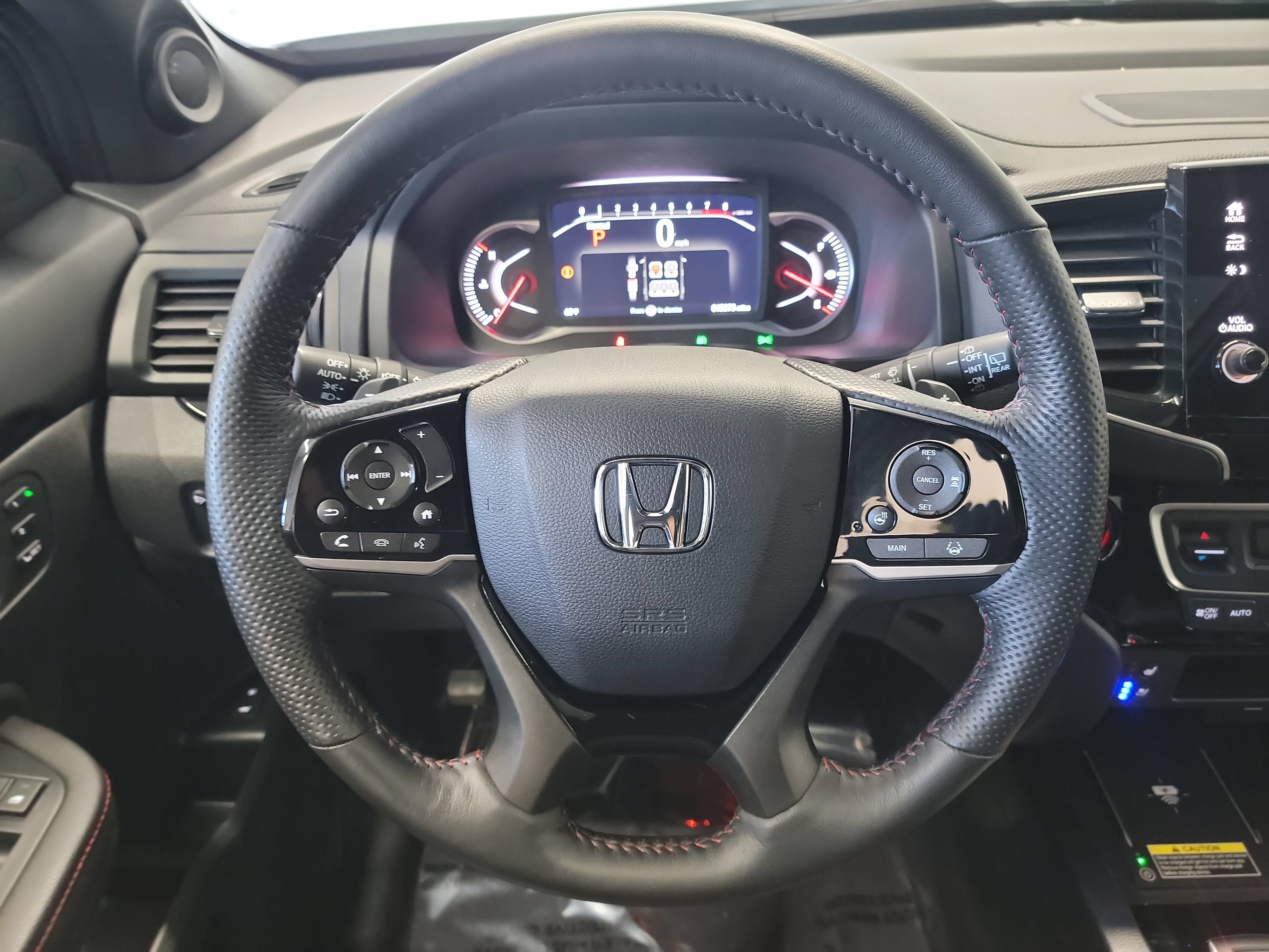 Used 2024 Honda Passport Black Edition image 17