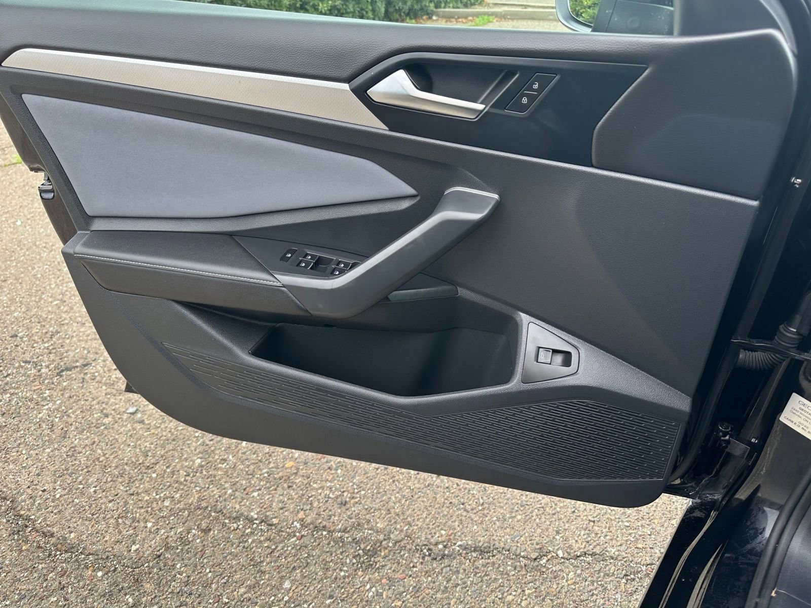 Used 2025 Volkswagen Jetta SE image 20