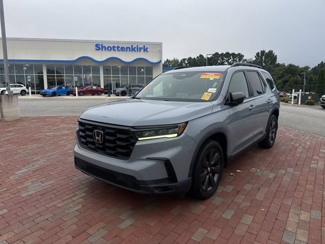 Certified 2023 Honda Pilot Sport image 1