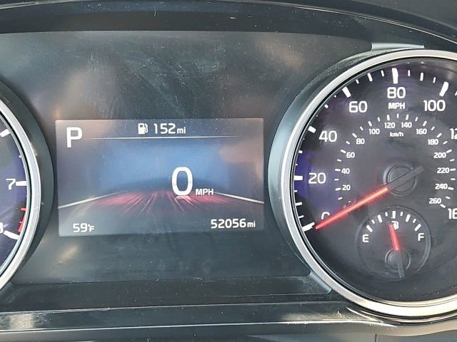 Used 2024 Kia Carnival EX FWD image 10