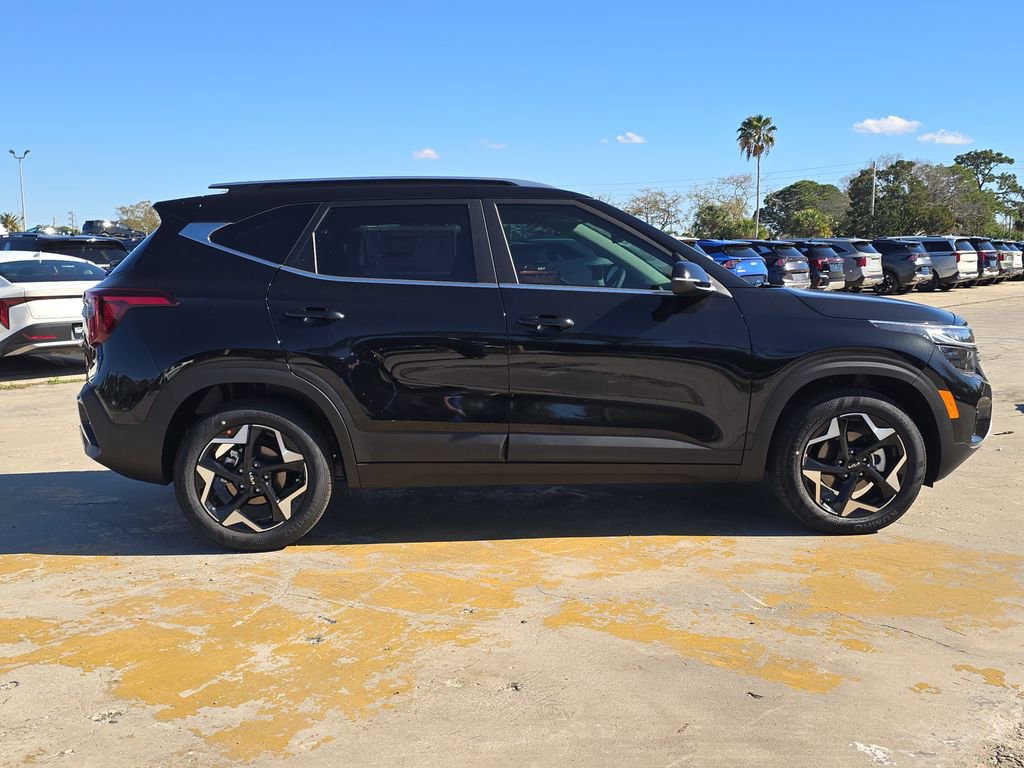 New 2026 Kia Seltos EX image 9