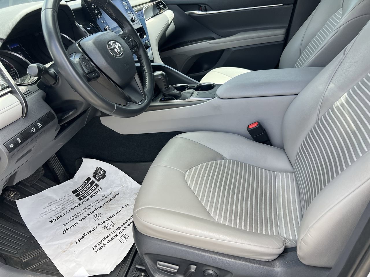Used 2023 Toyota Camry SE FWD image 16