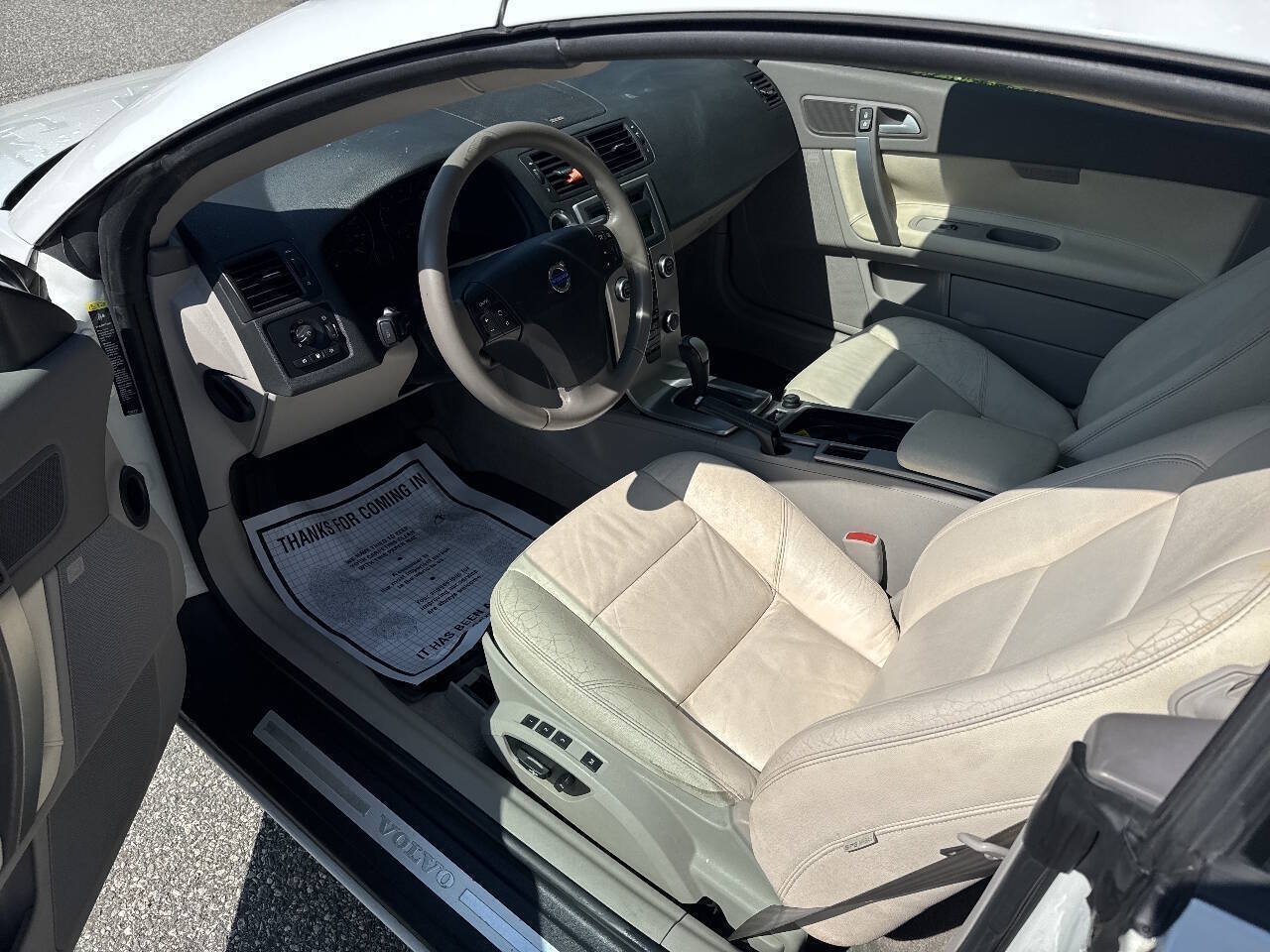 Used 2009 Volvo C70 T5 FWD image 11