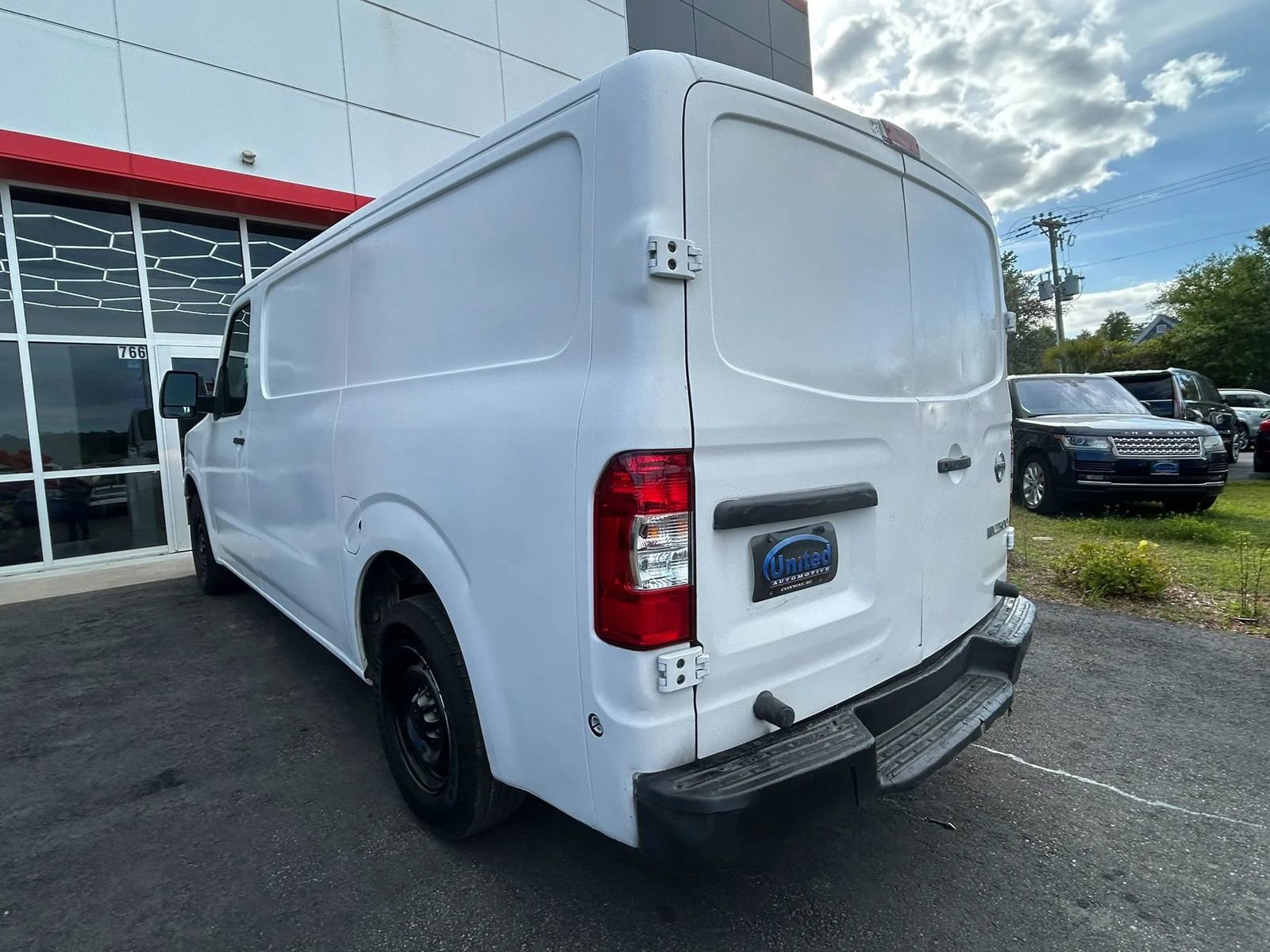 Used 2017 Nissan NV 2500 S RWD image 6