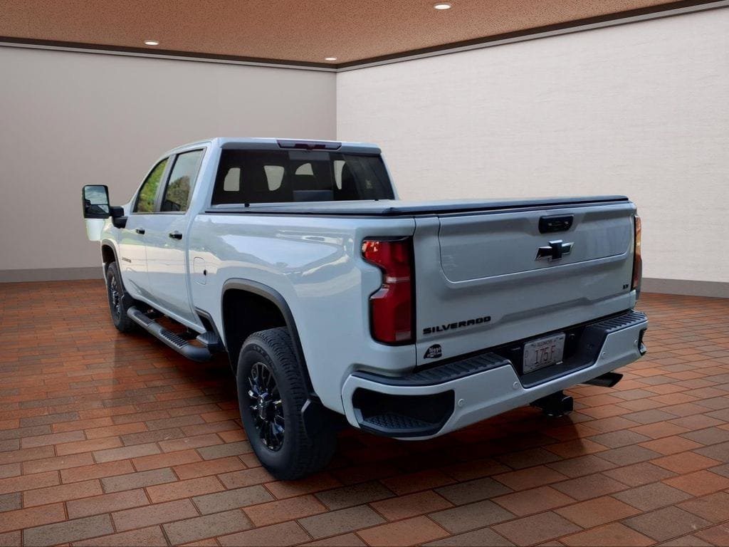 Used 2024 Chevrolet Silverado 2500 LT w/ Z71 Sport Edition AWD/4WD image 7