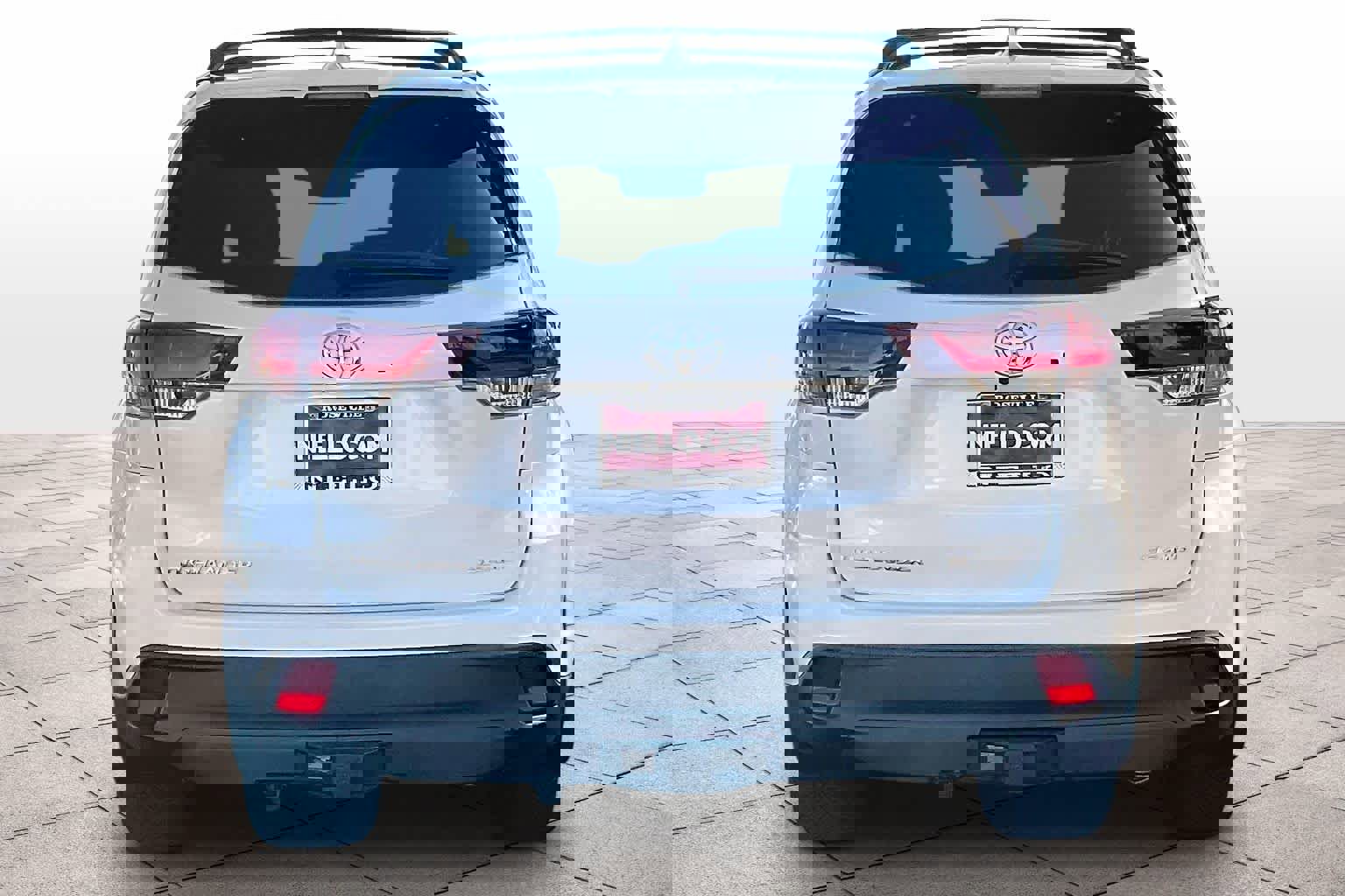 Used 2019 Toyota Highlander SE image 7