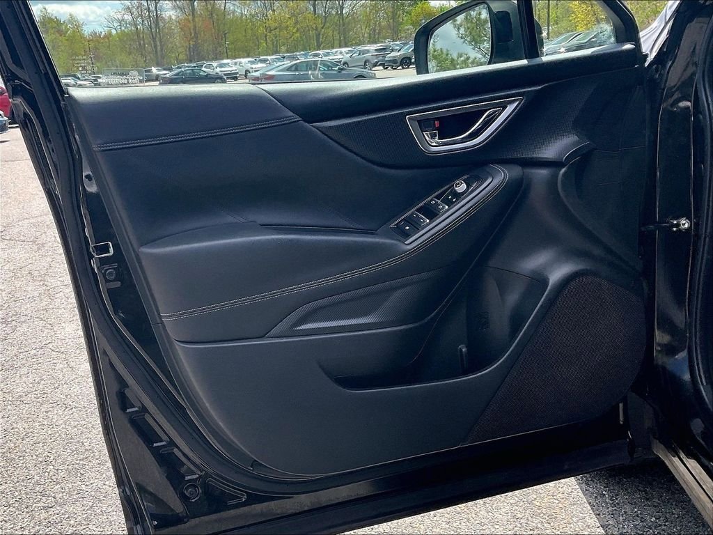 Used 2019 Subaru Forester Limited AWD/4WD image 9