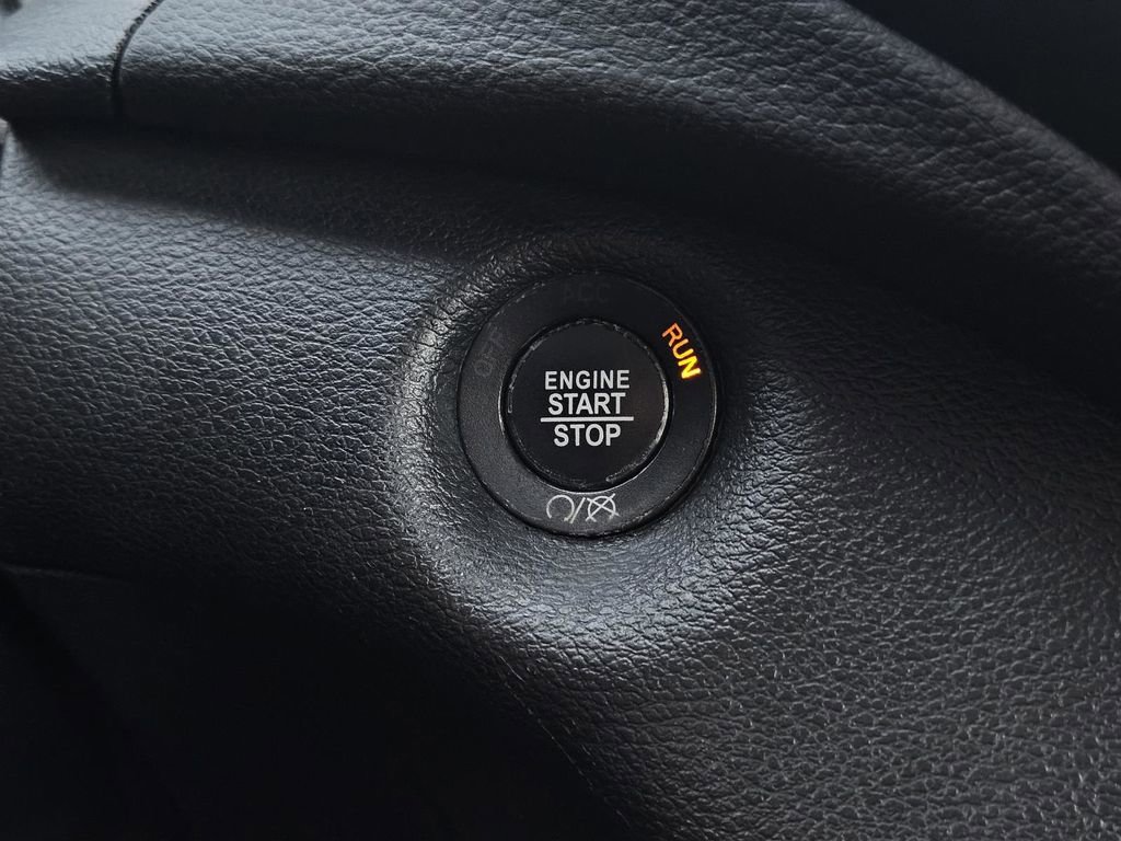 Used 2019 Jeep Cherokee Trailhawk w/ Comfort/Convenience Group image 23