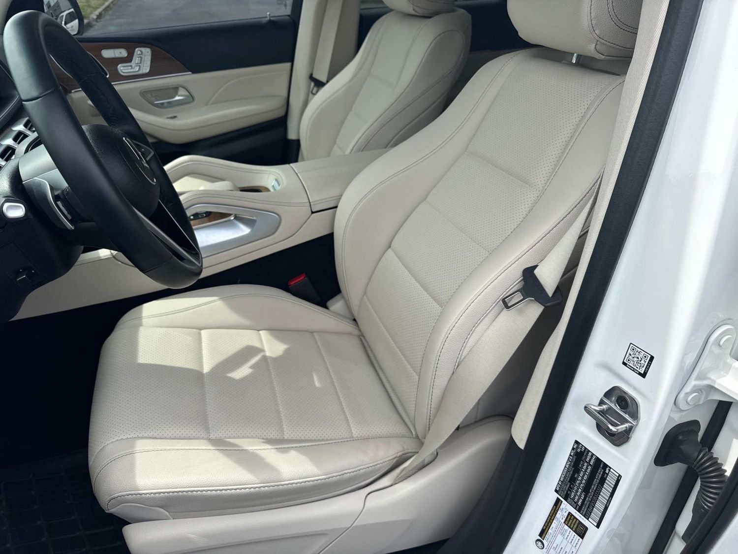 Used 2025 Mercedes-Benz GLE 350 4MATIC image 30