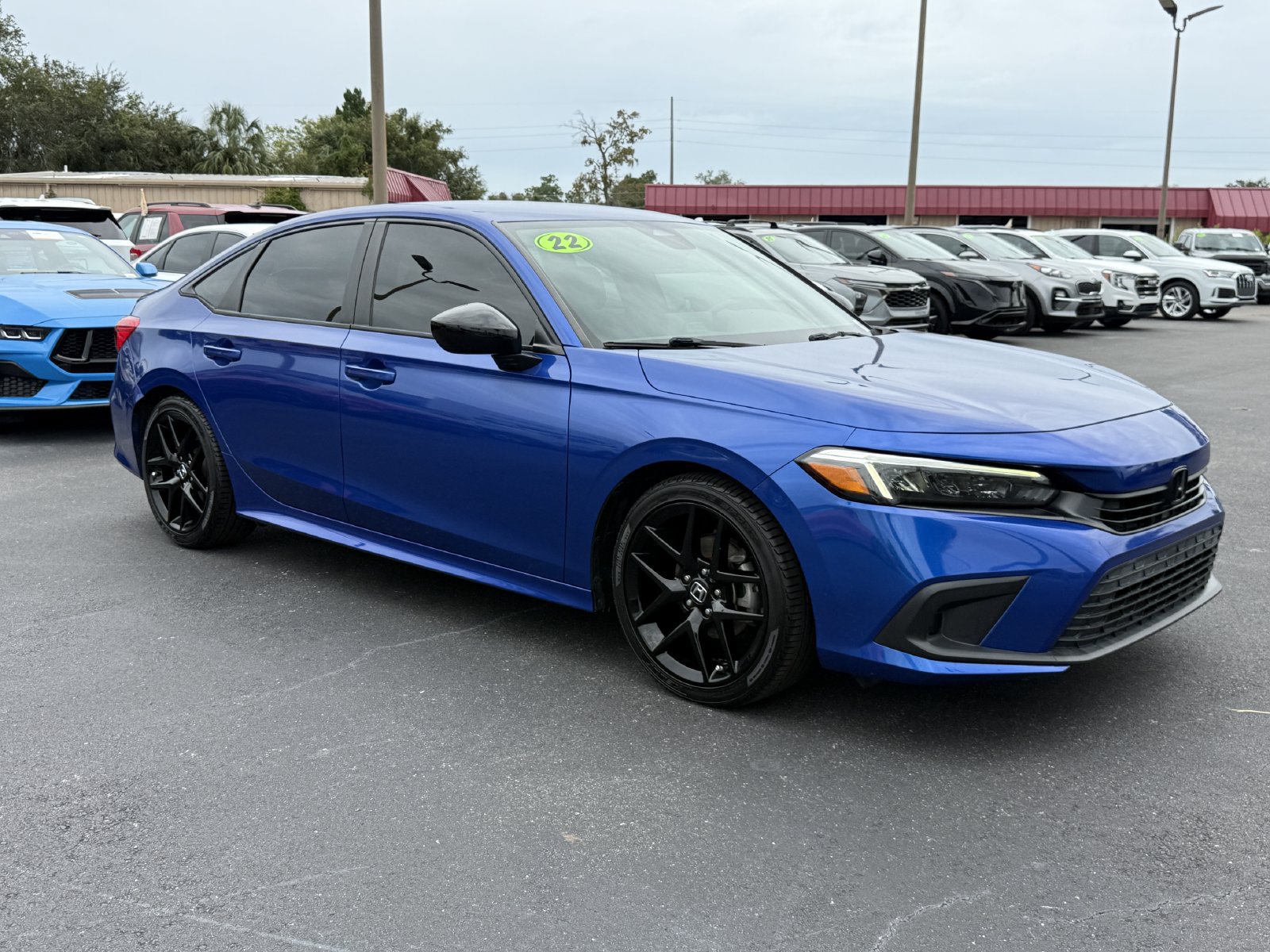 Used 2022 Honda Civic Sport image 2