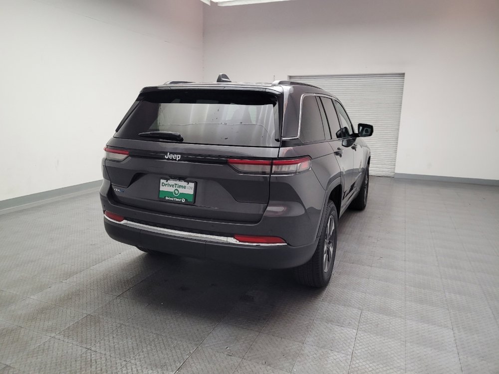 Used 2024 Jeep Grand Cherokee Limited 4xe image 7