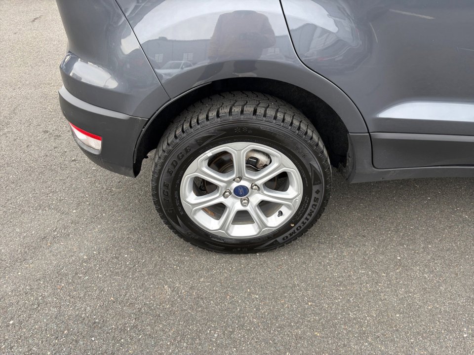 Used 2021 Ford EcoSport SE image 27