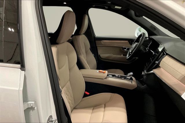 New 2026 Volvo XC90 B6 Plus w/ Protection Package image 12