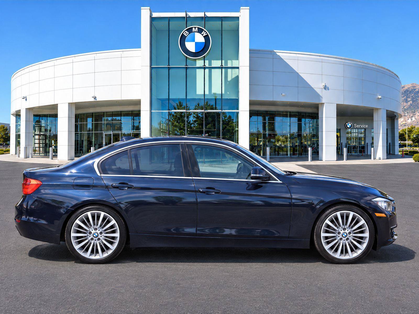 Used 2014 BMW 328d xDrive Sedan AWD/4WD image 5