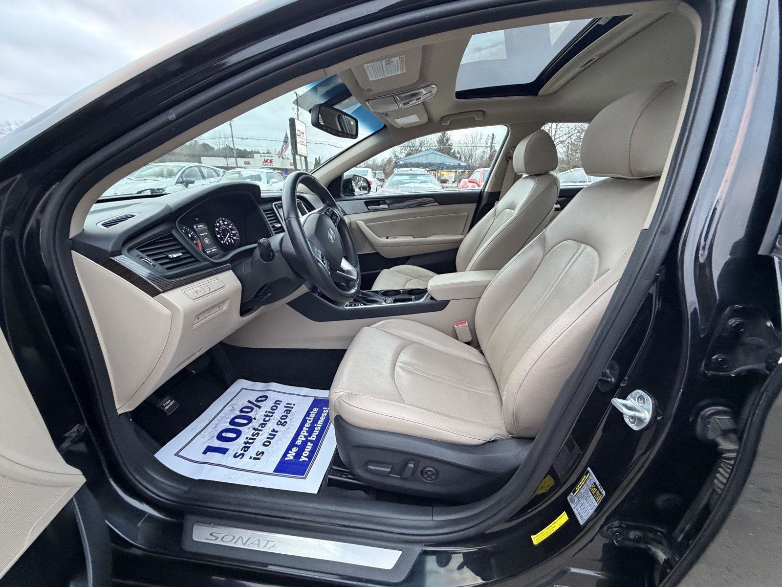 Used 2018 Hyundai Sonata Limited w/ Cargo Package image 12