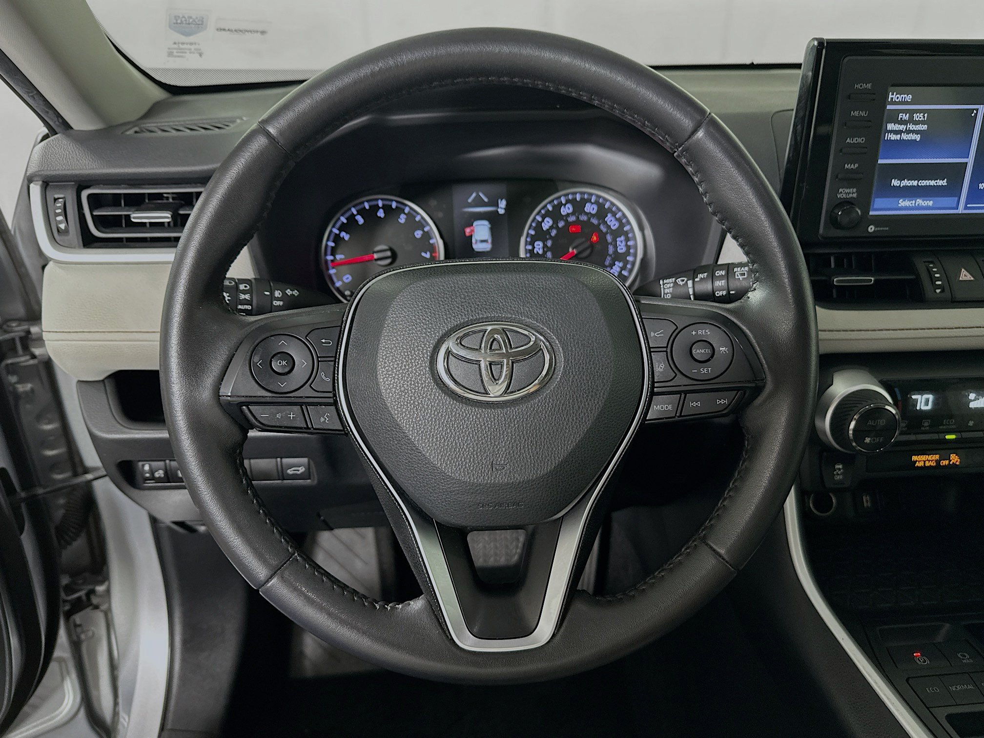 Used 2022 Toyota RAV4 XLE Premium FWD image 12