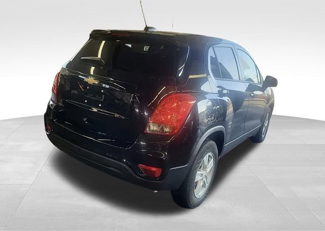 Used 2021 Chevrolet Trax LS w/ Tint and Cruise Package image 2