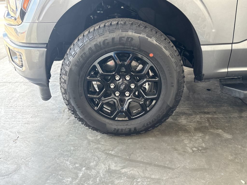 Used 2026 Ford F150 XLT w/ Equipment Group 302A MID AWD/4WD image 33