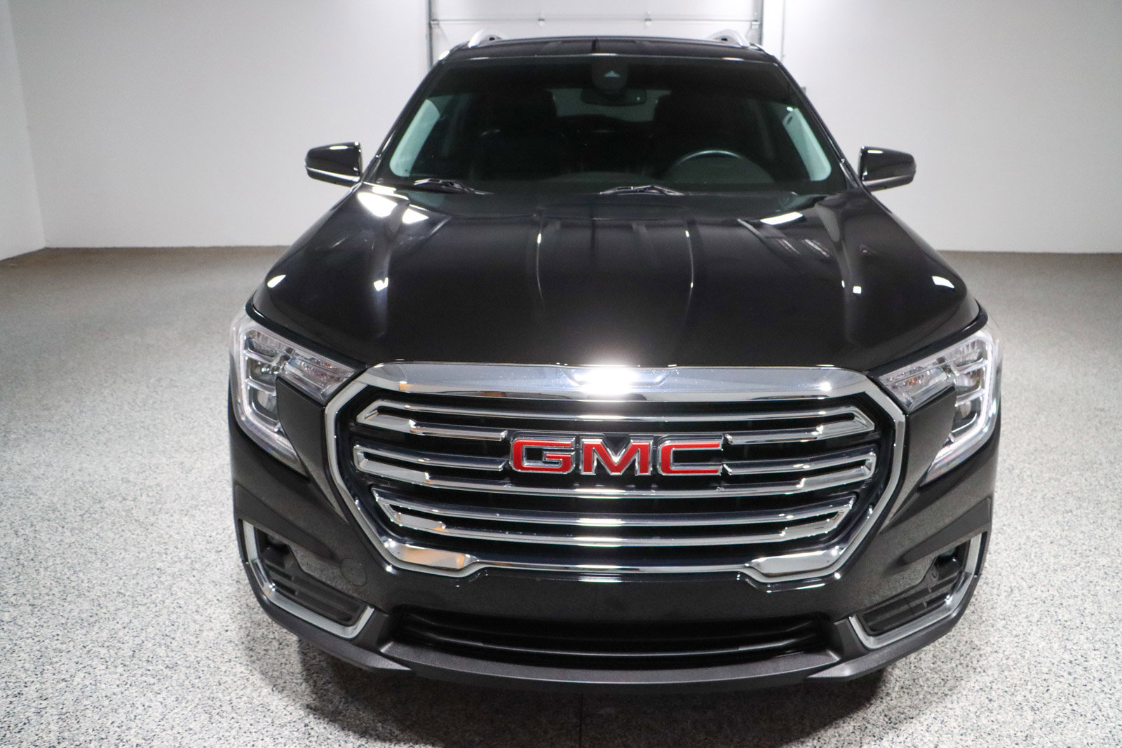 Used 2024 GMC Terrain SLT image 4