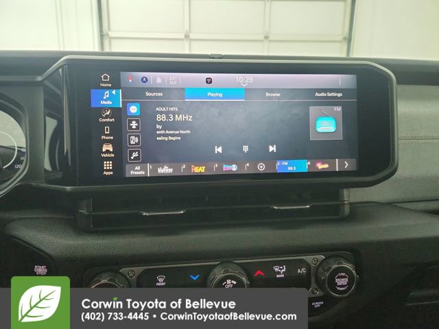 Used 2025 Jeep Wrangler Sport image 24