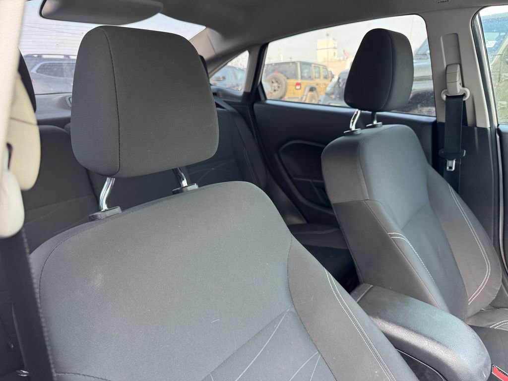 Used 2016 Ford Fiesta SE FWD image 19