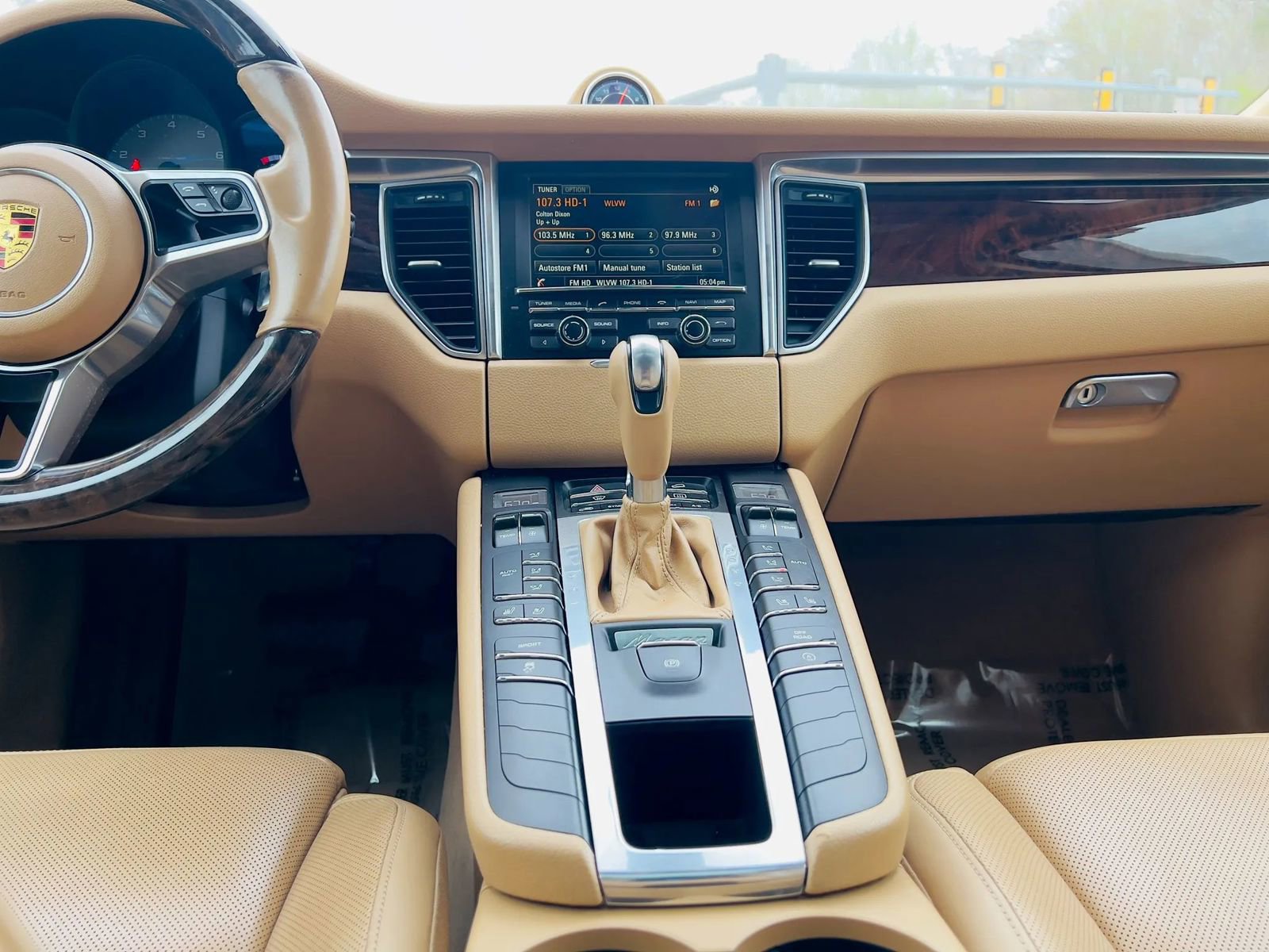 Used 2016 Porsche Macan S image 25