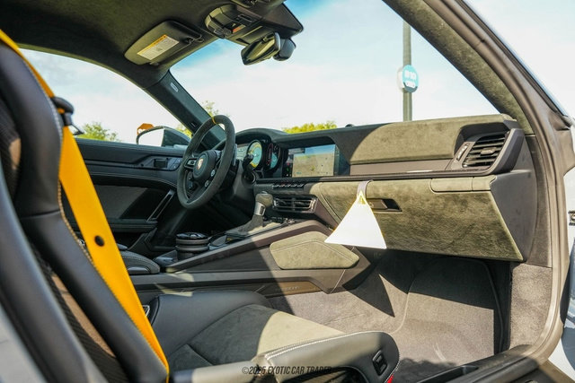 Used 2025 Porsche 911 GT3 RS image 21