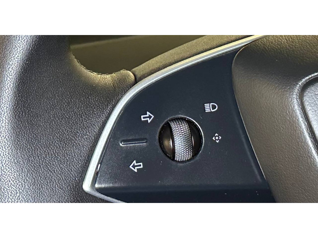 Used 2024 Tesla Model 3 Standard Range RWD image 25