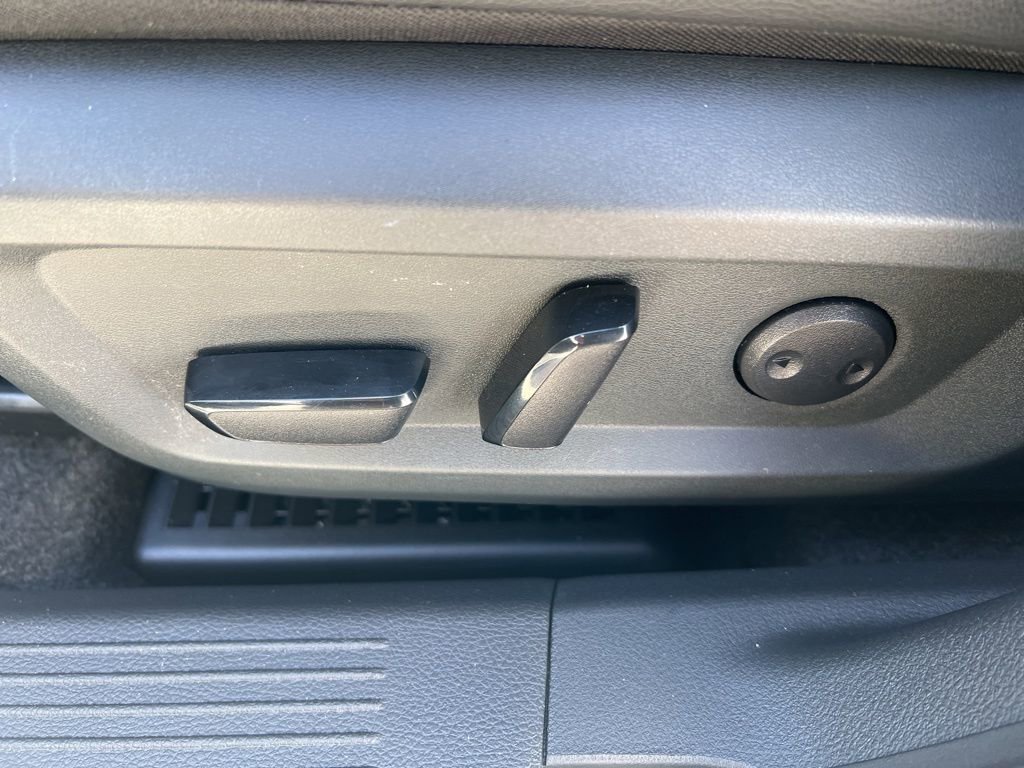 Certified 2023 Nissan Rogue SL w/ SL Premium Package image 56