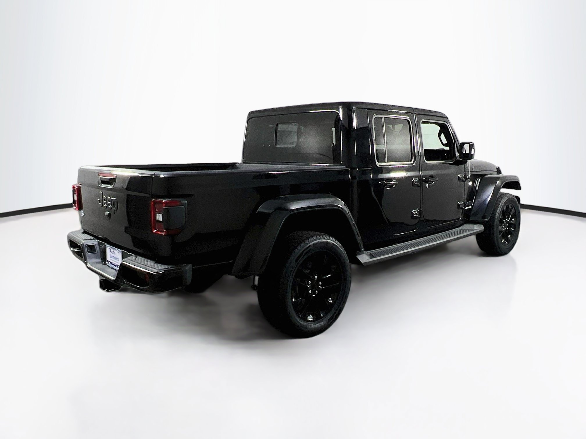 Used 2022 Jeep Gladiator Overland AWD/4WD image 5