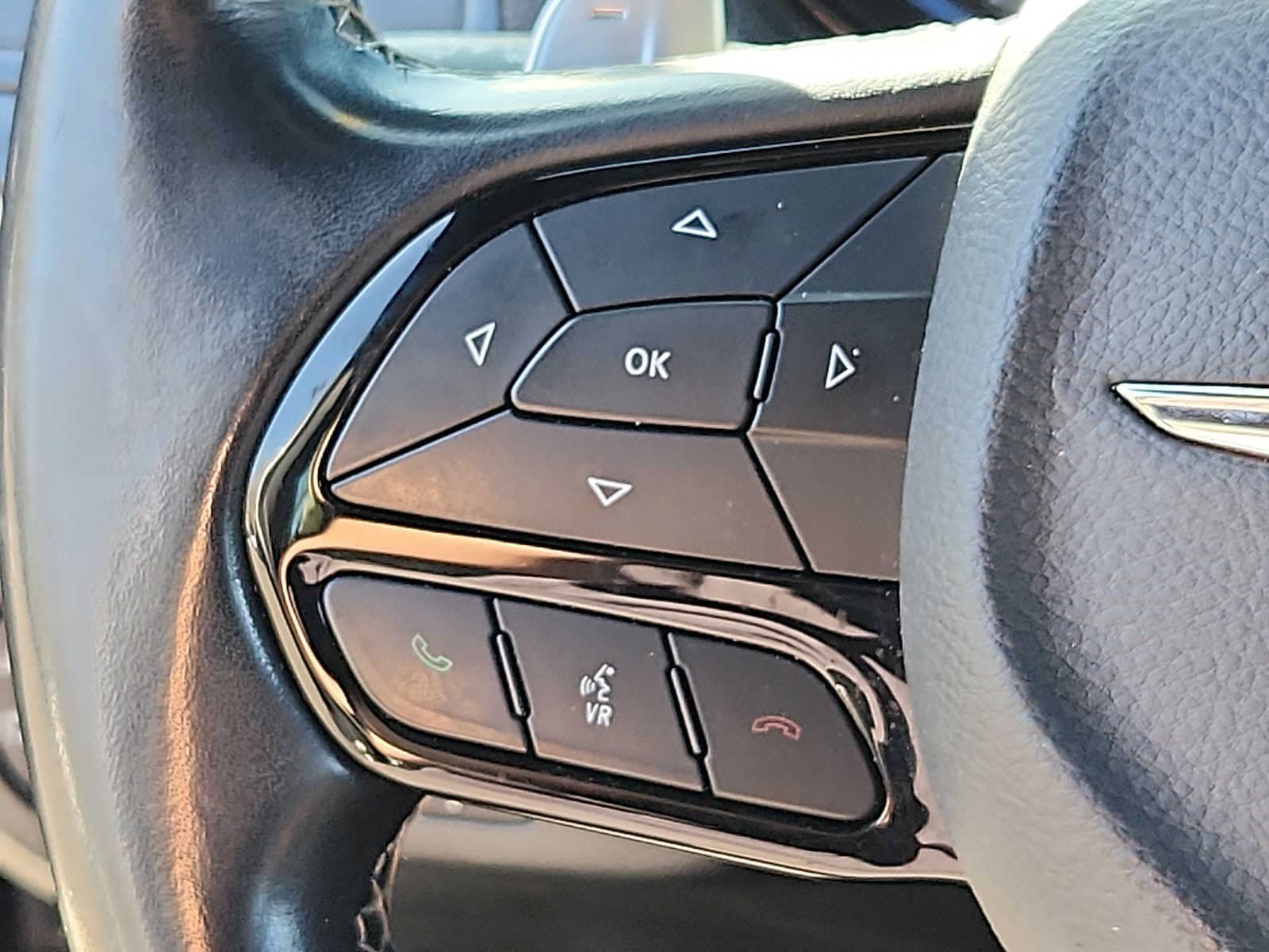 Used 2020 Chrysler 300 S AWD/4WD image 20