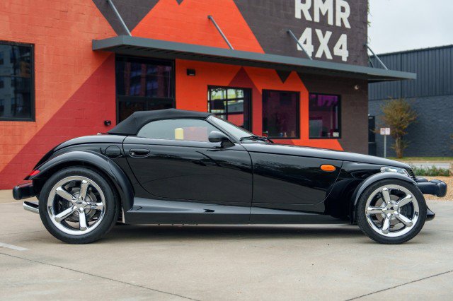 Used 2000 Plymouth Prowler image 4