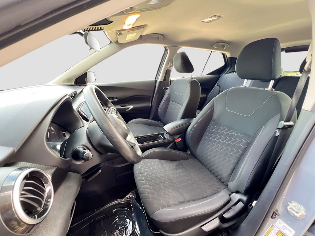 Used 2023 Nissan Kicks SV image 18