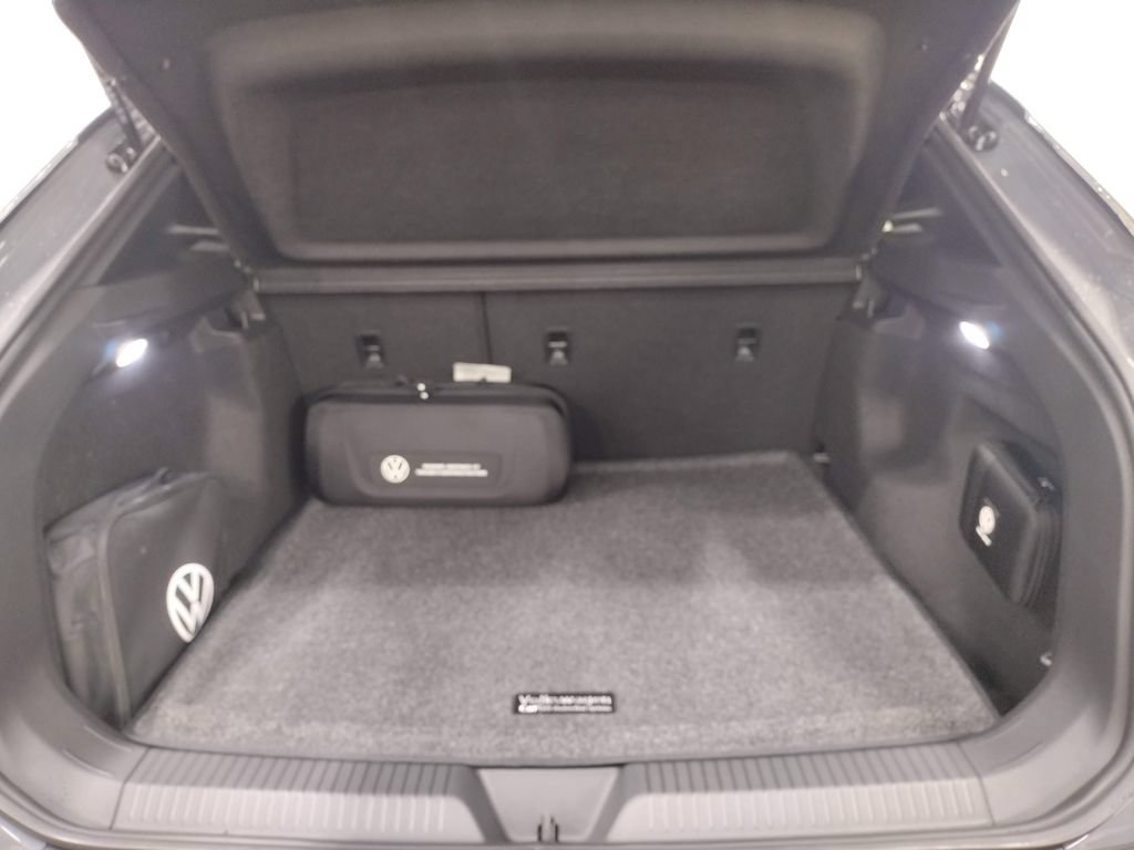 New 2026 Volkswagen ID.4 Pro AWD/4WD image 16