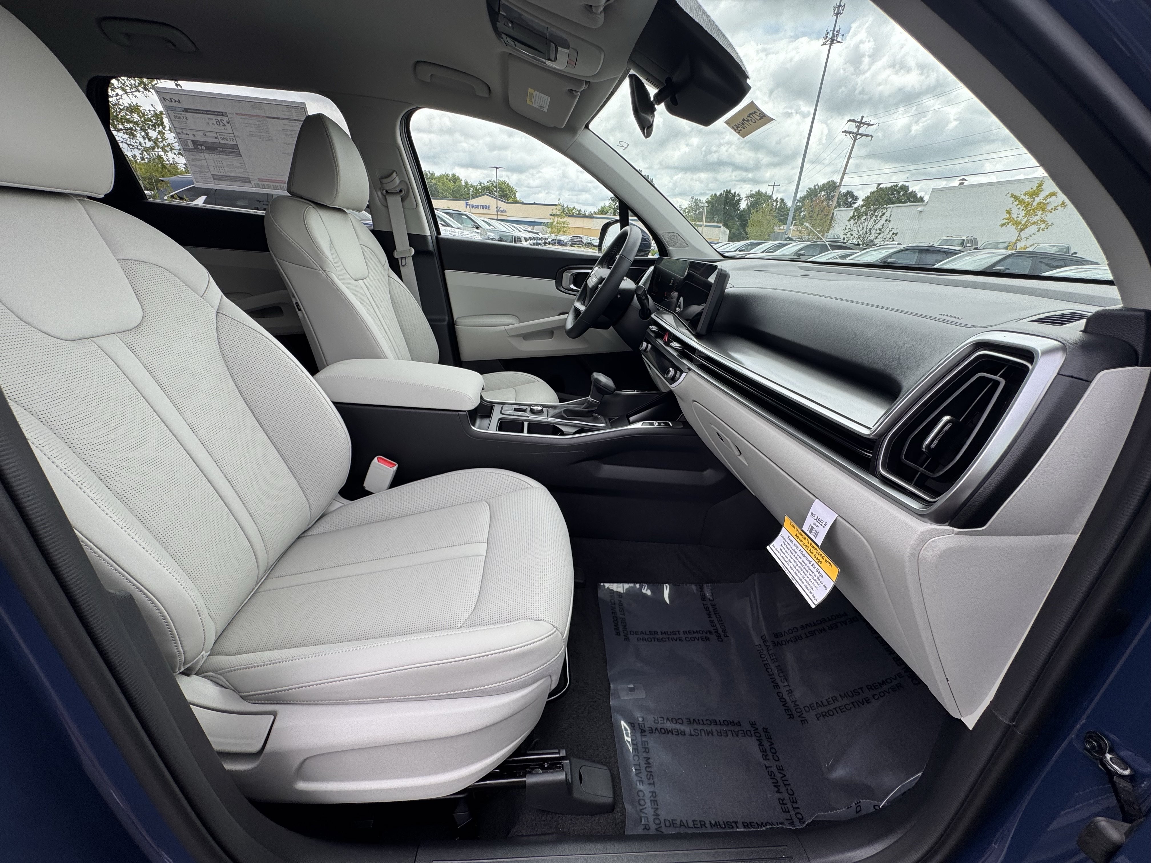 New 2026 Kia Sorento S FWD image 19