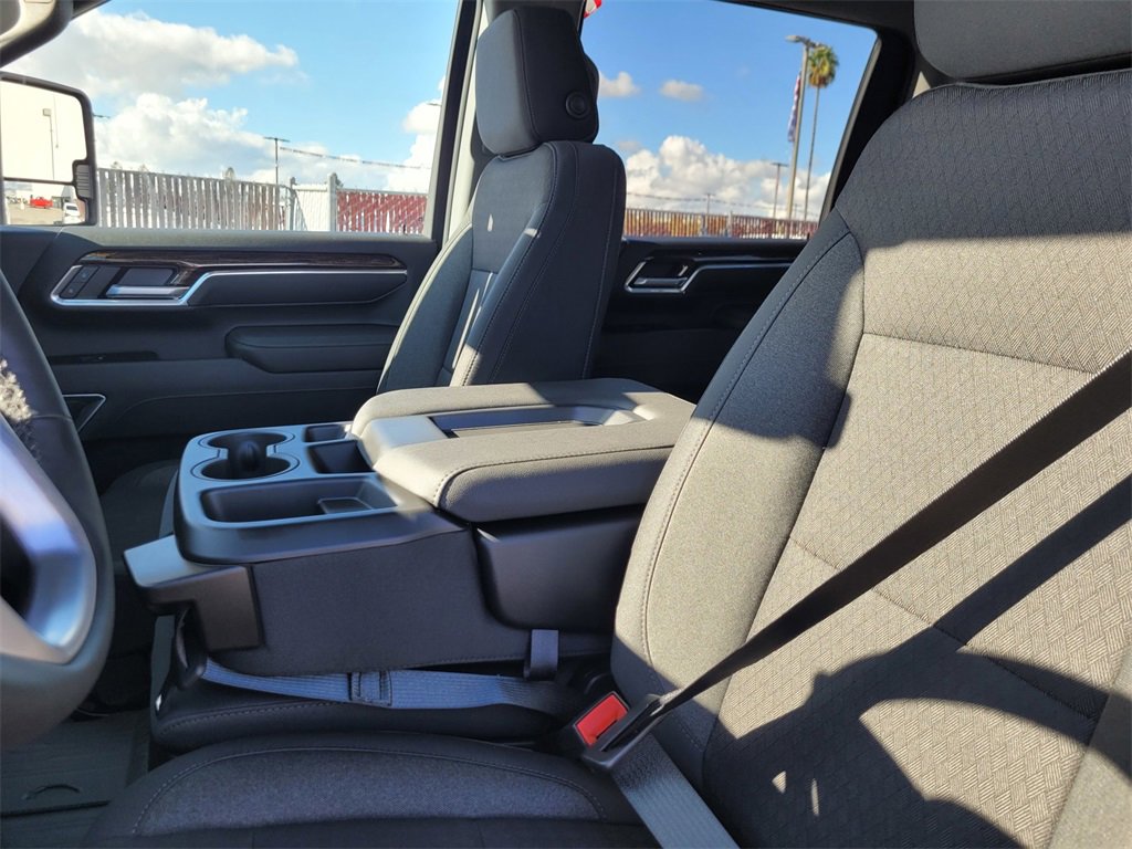 New 2026 GMC Sierra 2500 SLE w/ SLE Value Package; image 12