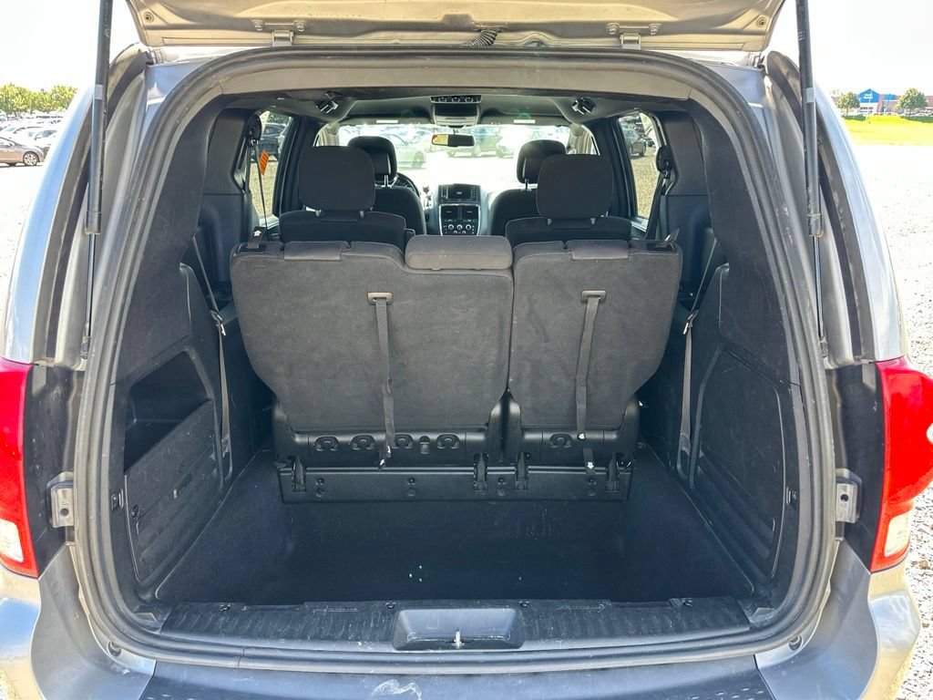 Used 2018 Dodge Grand Caravan SE FWD image 10